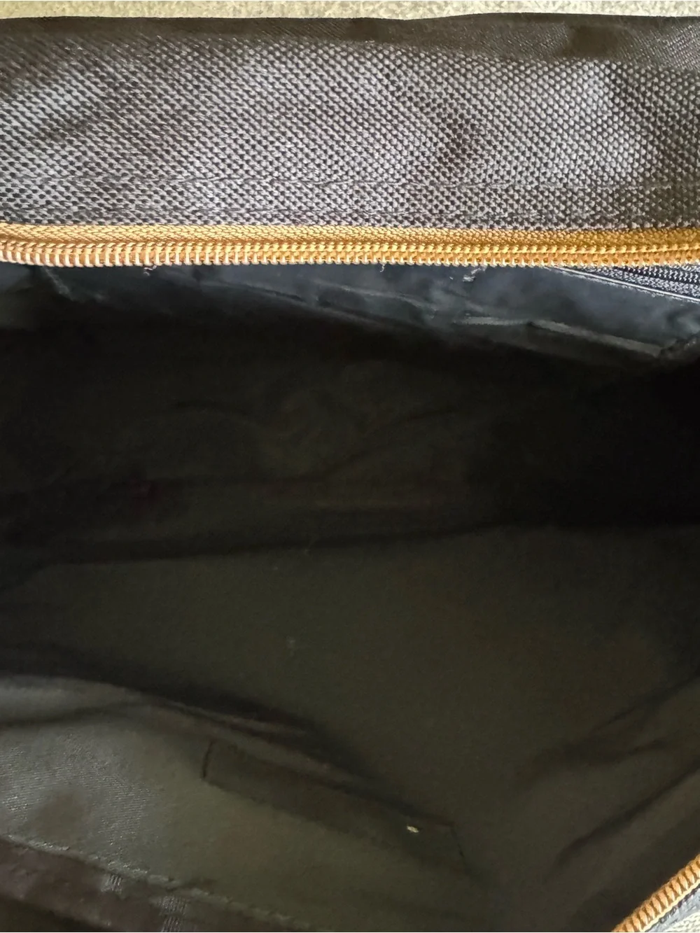 Vintage Fossil Messenger Bag (read description)